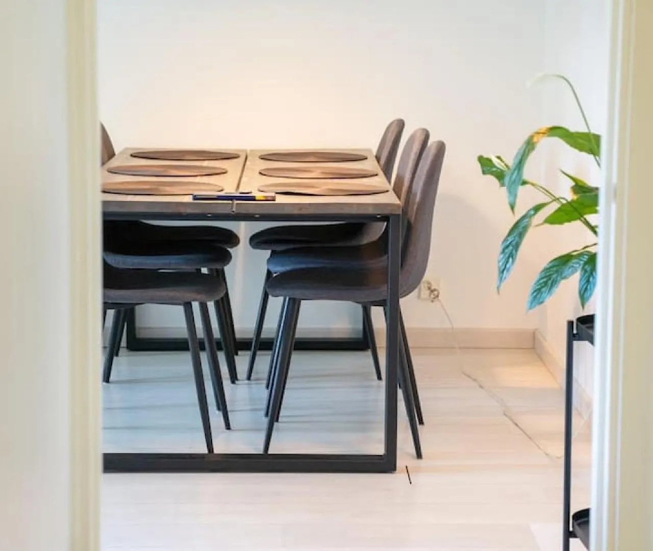 Apartment Flat With All Essentials, Great Location, Parking Helsinki