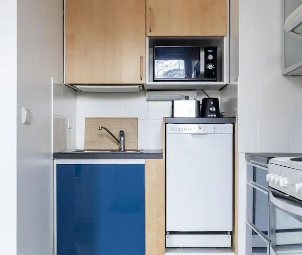 Flat With All Essentials, Great Location, Parking Helsinki 0*,
